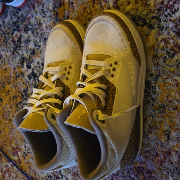 Jordan 3 - Picture 2 of 3